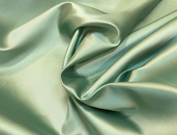 Tecido Zibeline: A escolha certa para o seu vestido de noiva?
