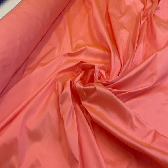 Tafetá Indiano: Ideal para que tipo de roupa?